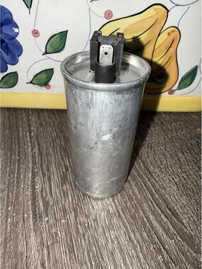 Metal Capacitor Component for Electrical Use non tested